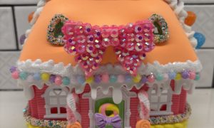 Mini Candyland Gingerbread Christmas Dollhouse